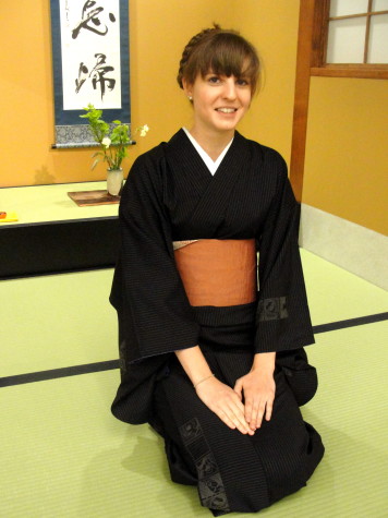 This past semester at Whitman, I studied not only Japanese language, but also chanoyu (tea ceremony) and Japanese Art and Aesthetics. Here I am dressed in kimono for a chanoyu demonstration.