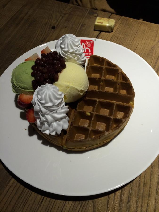 We tried to order a waffle with the toppings on the side, on two separate plates....this is what we received. Were still working on our Chinese ordering skills!