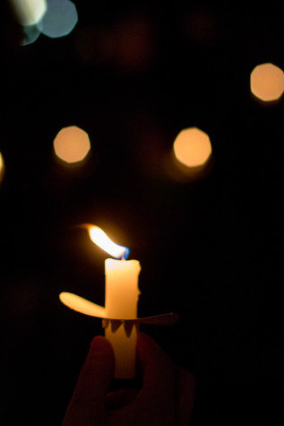 Whitman College hosted a vigil in honor of deceased Linfield College student Parker Moore. Photo by McCormick
