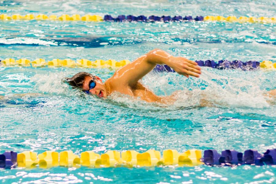 Mens swim sets sights on repeat title