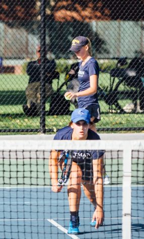 Doubles duo Mary Hill (L) and Hanna Greenberg (R) in the championship match of ITA Women's Fall Northwest Regional. Photo by Tywen Kelly