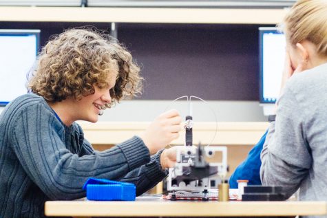 Students in lab. Photo by James Baker.