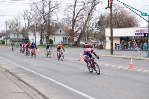 Whitman cyclings home race traversed through town, the wheat field, and campus. Maddie Ortenblad (19), Becca Hoffman (20) and the Mens B trial team all earned top 5 finished.