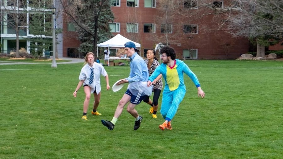 Frisbee’s Onion Fest takes over campus
